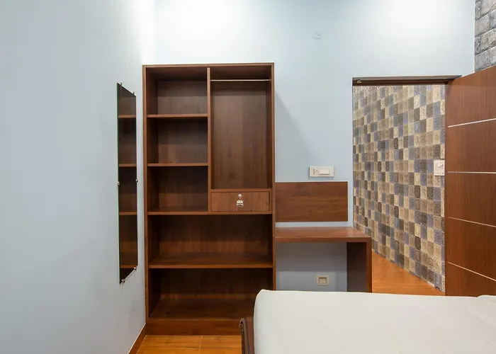 Mugundan 'S Smart Stay